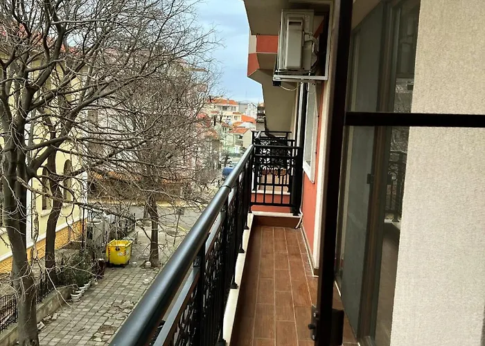 Апартамент Sea&history *